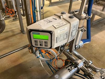 Overview picture of 2010 Simens sitrans f m magflo mag5000 Flowmeter